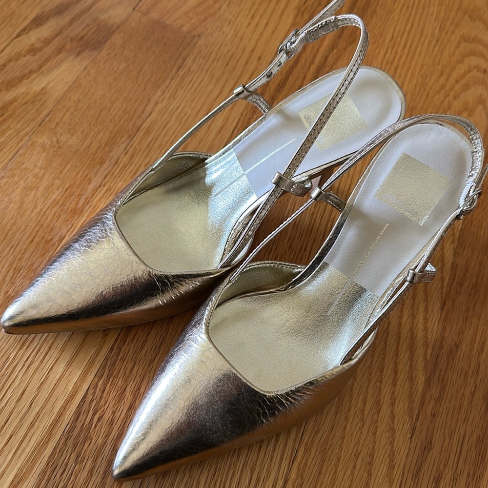 NIB Dolce Vita gold distressed leather heels size 6